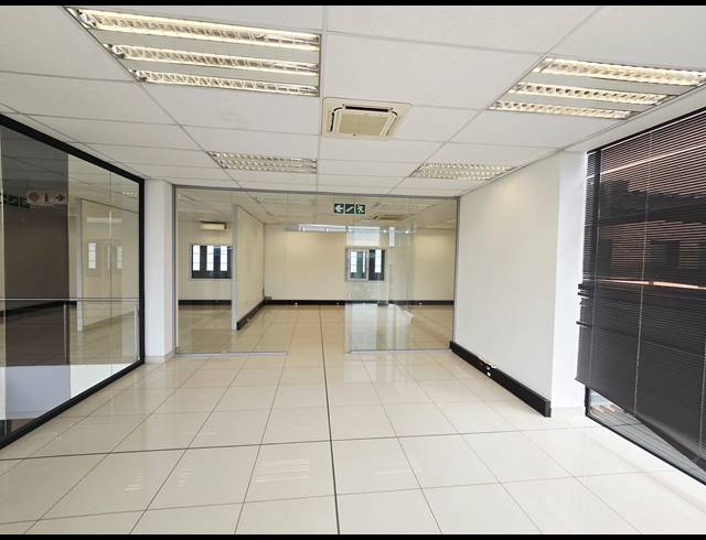1,345M² WAREHOUSE TO LET IN NORTH RIDING